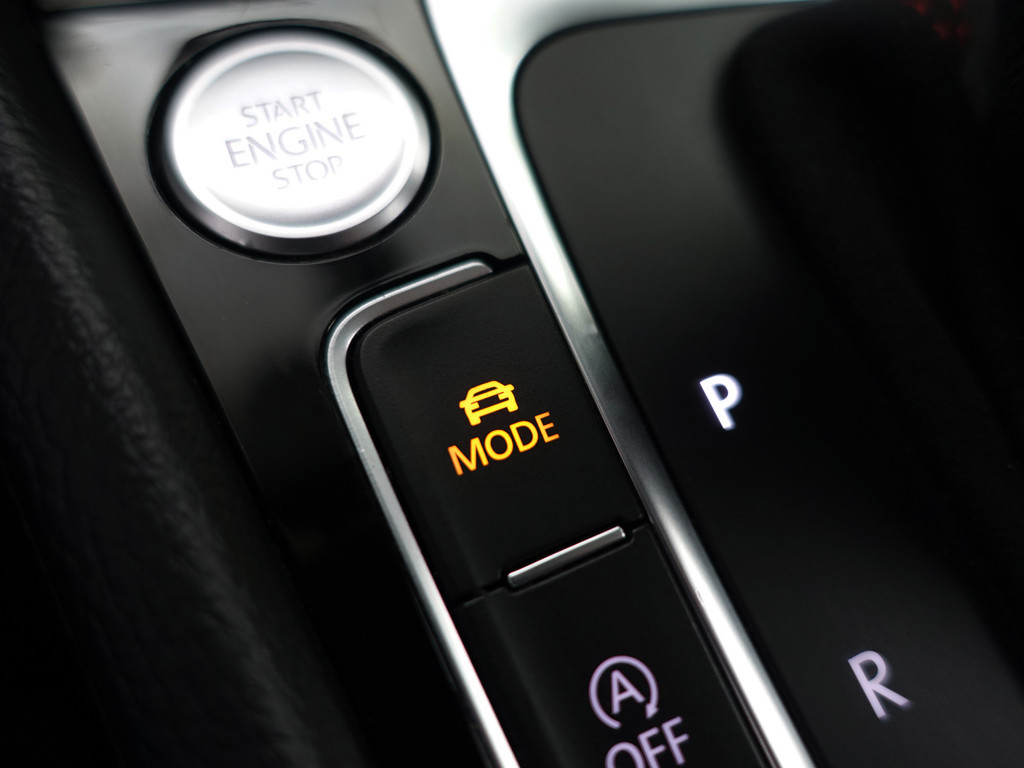 
Volkswagen Golf 2.0 TSI GTI TCR Aut- Panoramadak, Xenon Led Matrix, Dynamic Select, Keyless, Sfeerverlichting, Ada Cruise vol									