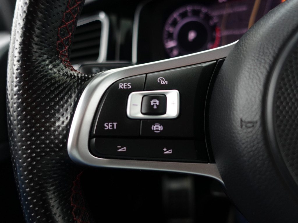 
Volkswagen Golf 2.0 TSI GTI TCR Aut- Panoramadak, Xenon Led Matrix, Dynamic Select, Keyless, Sfeerverlichting, Ada Cruise vol									