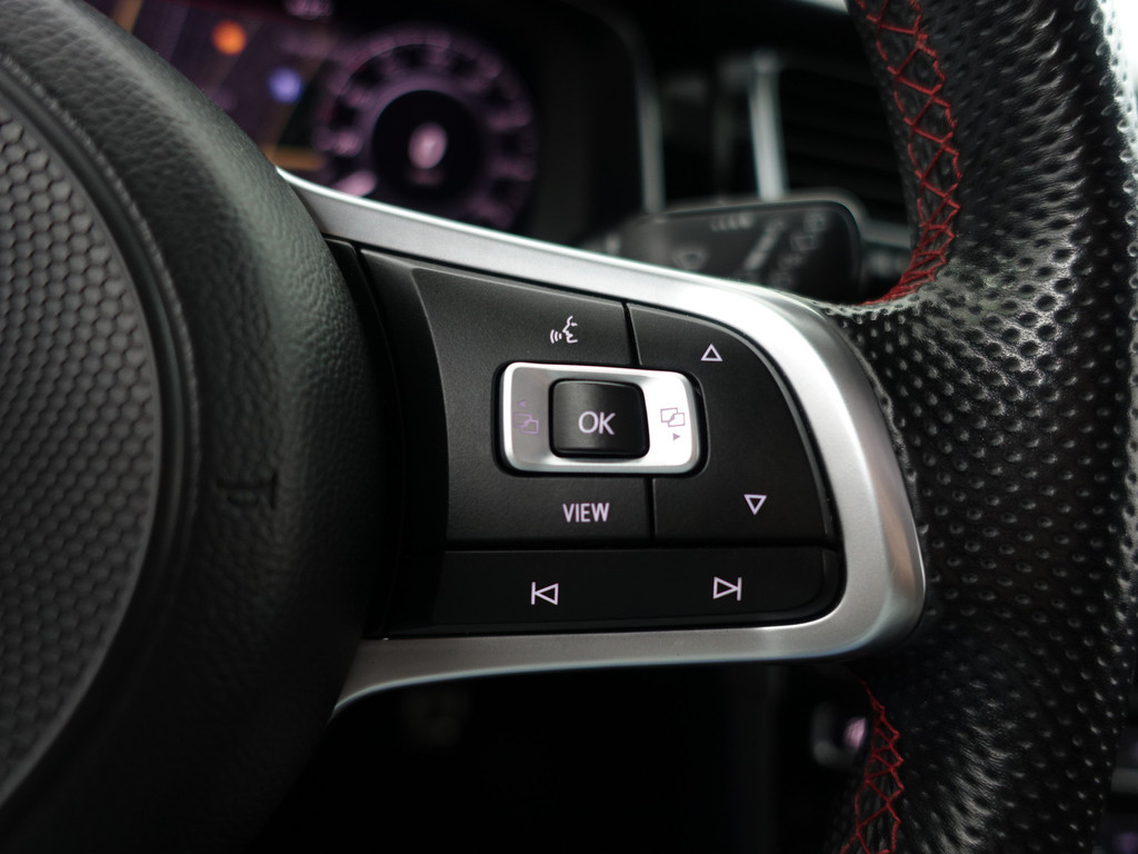 
Volkswagen Golf 2.0 TSI GTI TCR Aut- Panoramadak, Xenon Led Matrix, Dynamic Select, Keyless, Sfeerverlichting, Ada Cruise vol									