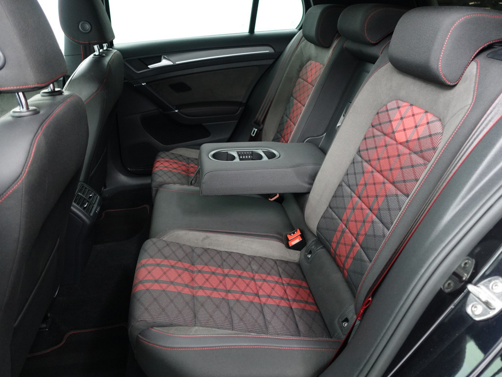 
Volkswagen Golf 2.0 TSI GTI TCR Aut- Panoramadak, Xenon Led Matrix, Dynamic Select, Keyless, Sfeerverlichting, Ada Cruise vol									