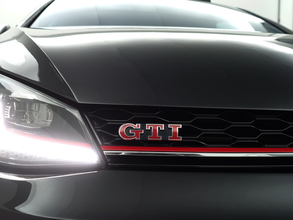 
Volkswagen Golf 2.0 TSI GTI TCR Aut- Panoramadak, Xenon Led Matrix, Dynamic Select, Keyless, Sfeerverlichting, Ada Cruise vol									