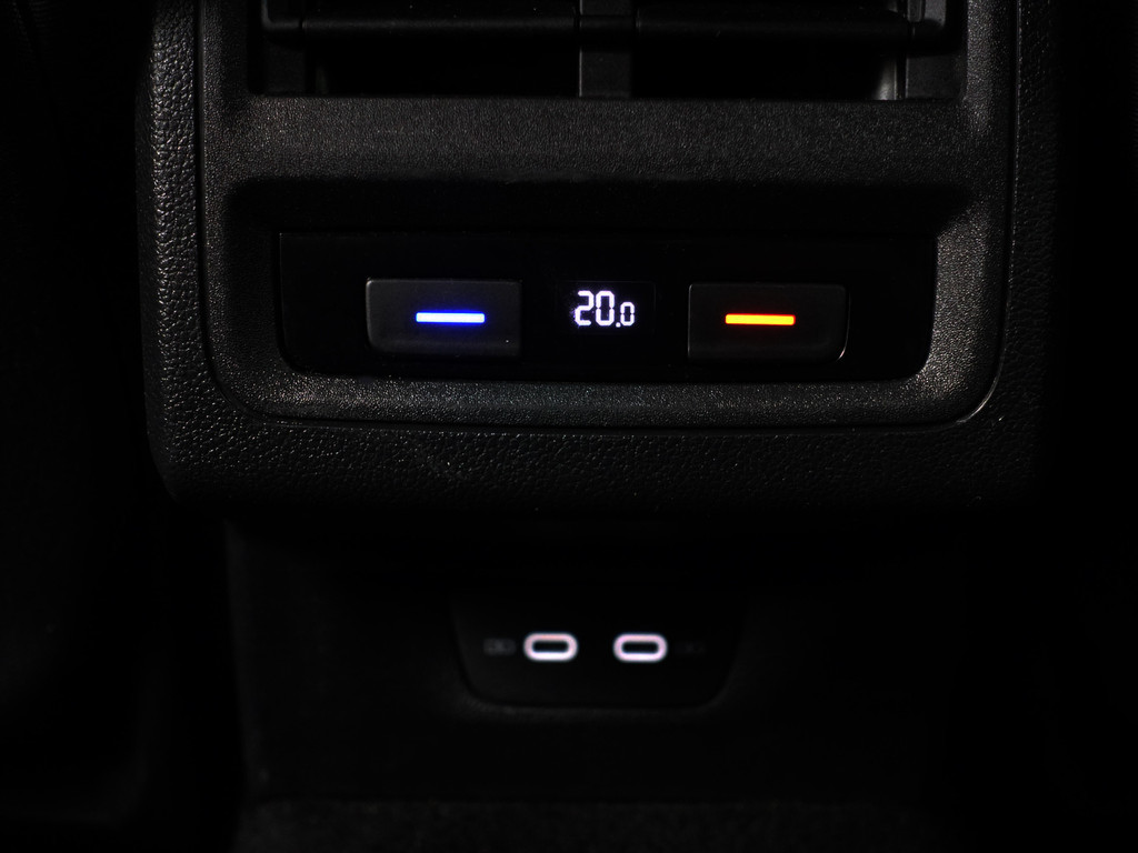 
Volkswagen Golf 2.0 TSI GTI Oettinger Aut- Panoramadak, Harman Kardon, Sfeerverlichting, Head Up, Stuur/Stoelverwarming, Xenon Led Matrix vol									