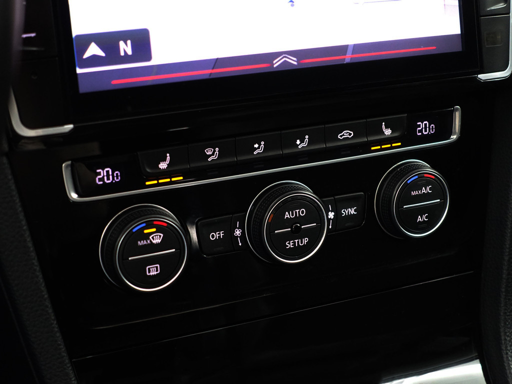 
								Volkswagen Golf 1.4 TSI Highline+ Aut- Panoramadak, Ergo Active, Xenon Led, Camera, Stoelverwarming, Dynamic Select vol									