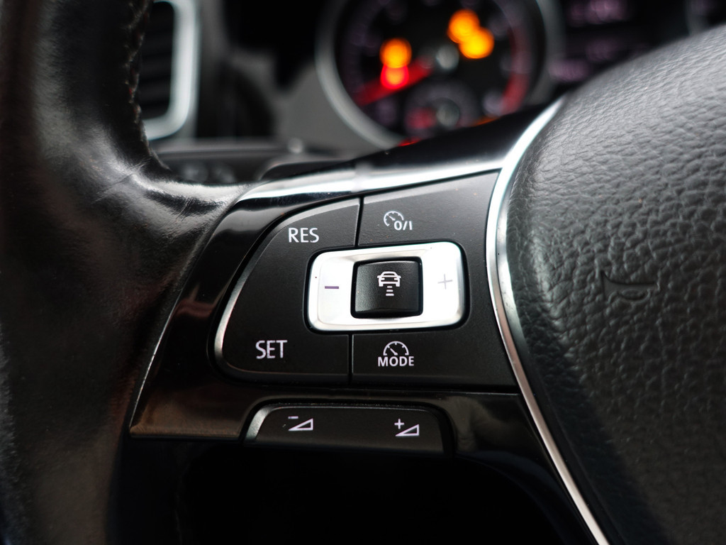 
								Volkswagen Golf 1.4 TSI Highline+ Aut- Panoramadak, Ergo Active, Xenon Led, Camera, Stoelverwarming, Dynamic Select vol									