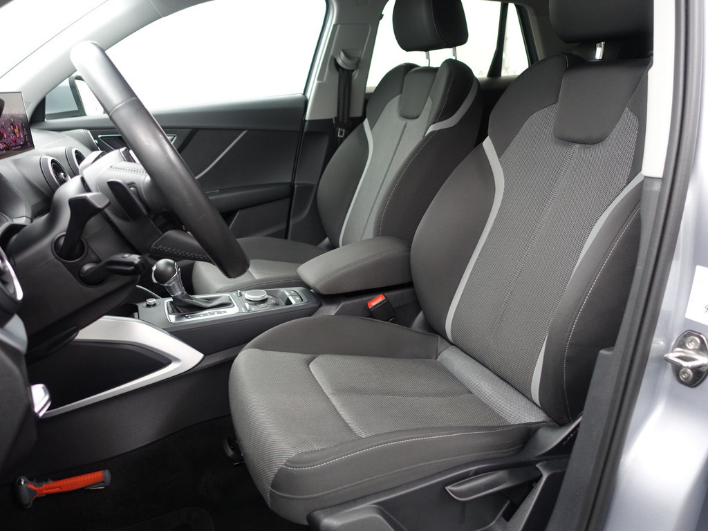 
								Audi Q2 35 TFSI S Competition Aut- Two Tone, Xenon Led, Park Assist, Stoelverwarming, Navi, Clima, Cruise vol									