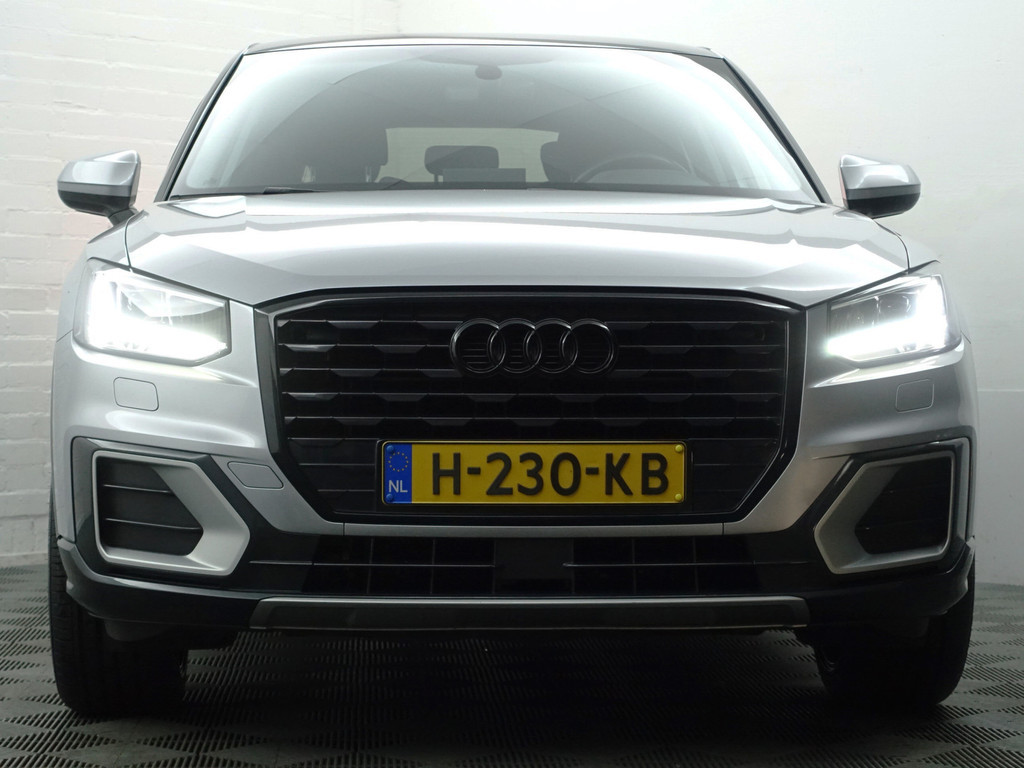 
								Audi Q2 35 TFSI S Competition Aut- Two Tone, Xenon Led, Park Assist, Stoelverwarming, Navi, Clima, Cruise vol									