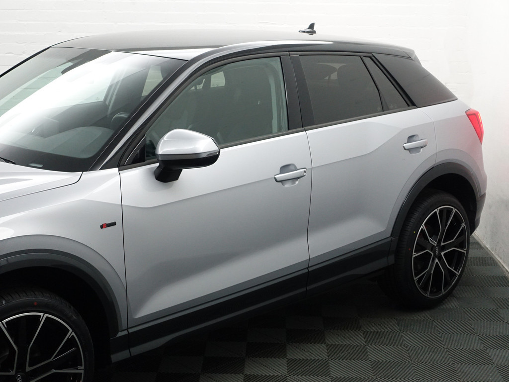 
								Audi Q2 35 TFSI S Competition Aut- Two Tone, Xenon Led, Park Assist, Stoelverwarming, Navi, Clima, Cruise vol									