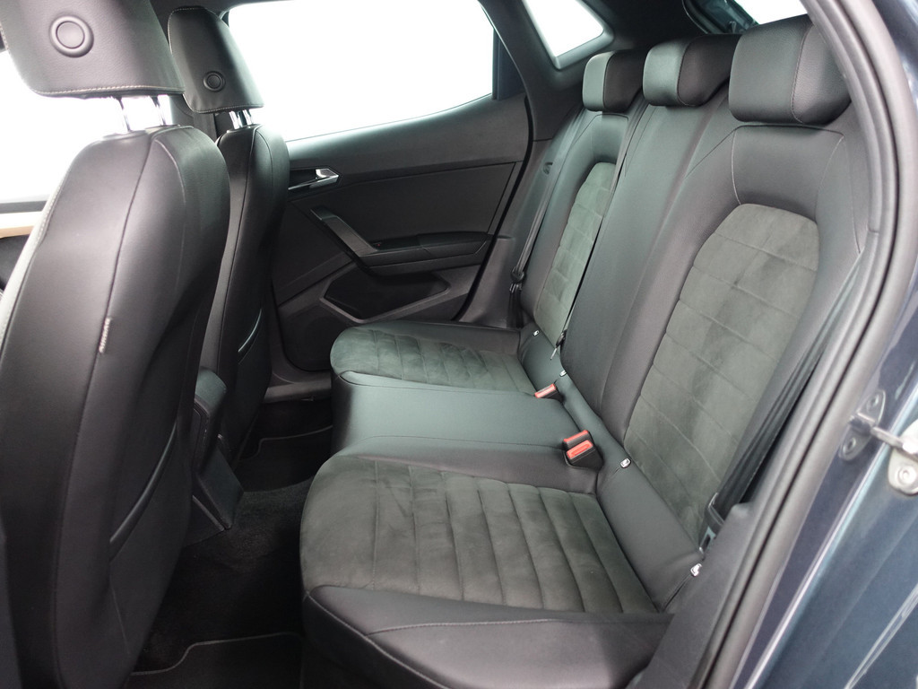 
Seat Ibiza 1.0 TSI Excellence Alcantara Interieur, CarPlay, Sfeerverlichting, Front Assist, Keyless, Stoelverwarming vol									