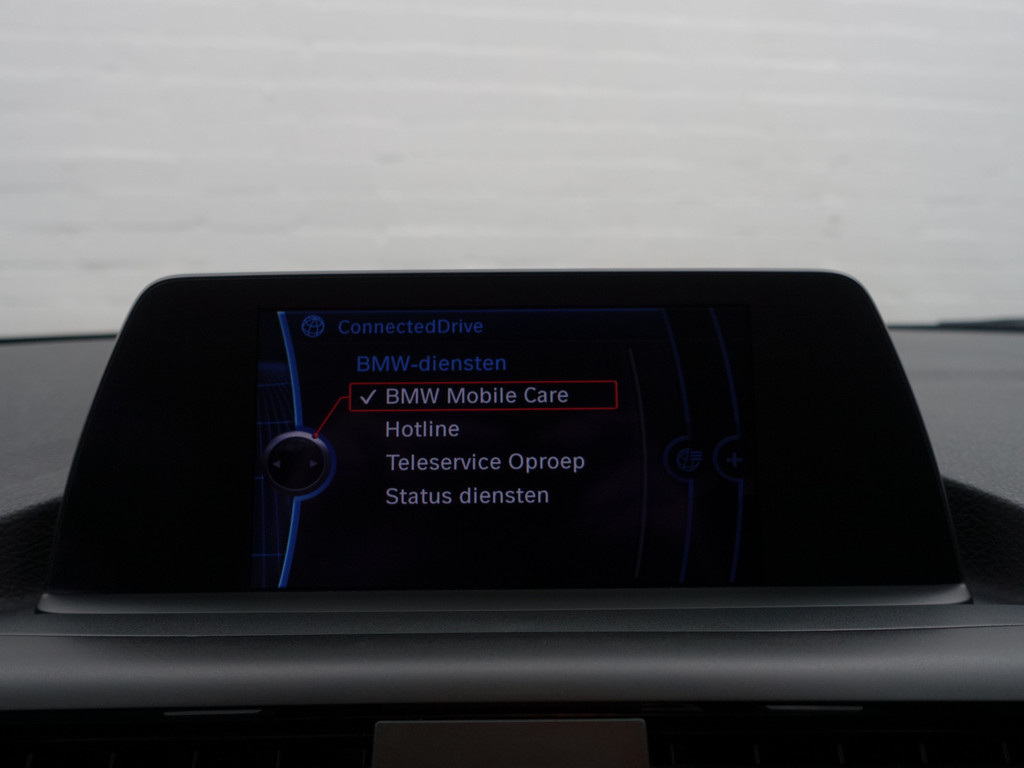 
BMW 1-serie 114i EDE High Executive Blackpack, Navi, Clima, Cruise, Dynamic Select vol									