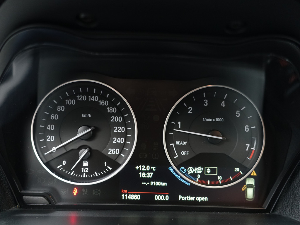 
BMW 1-serie 114i EDE High Executive Blackpack, Navi, Clima, Cruise, Dynamic Select vol									