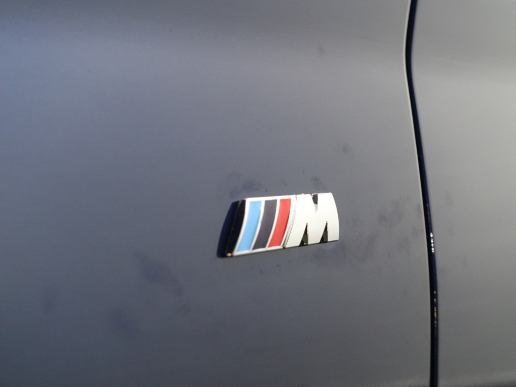 
BMW 1-serie 114i EDE High Executive Blackpack, Navi, Clima, Cruise, Dynamic Select vol									