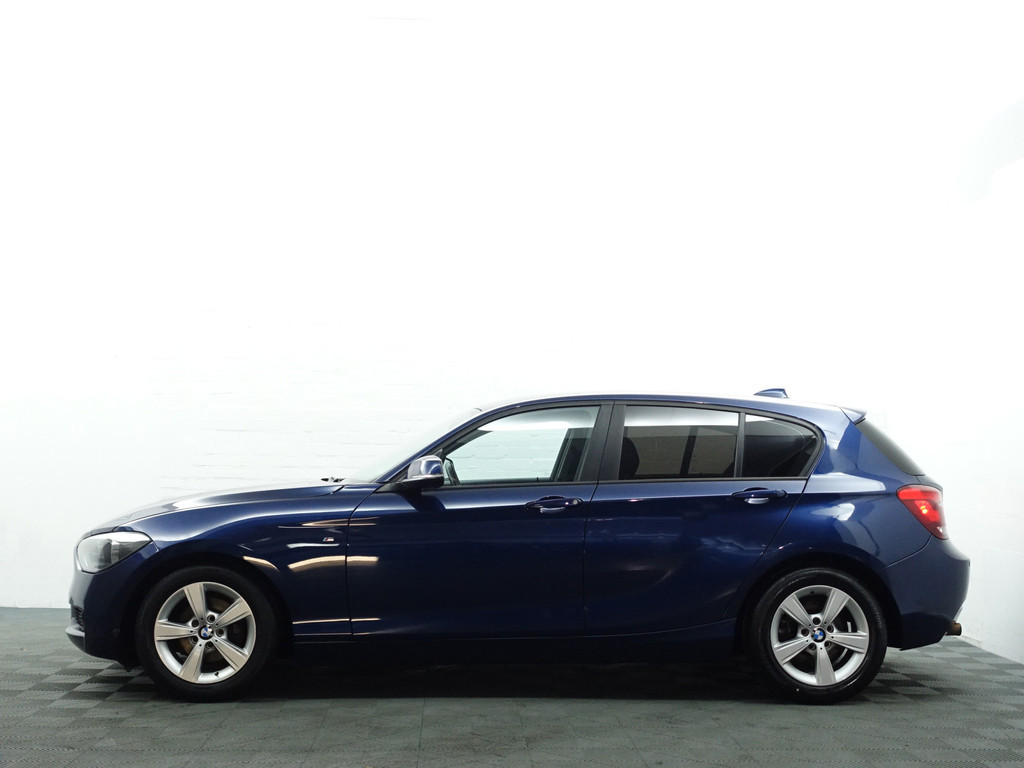 
BMW 1-serie 114i EDE High Executive Blackpack, Navi, Clima, Cruise, Dynamic Select vol									