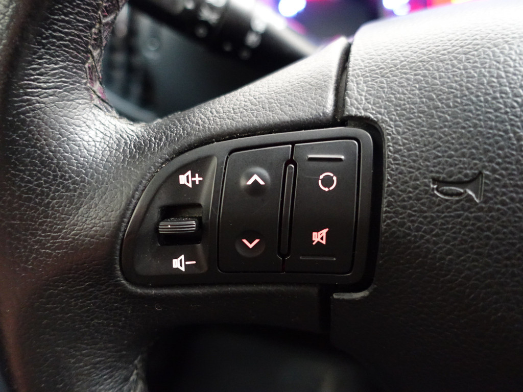 
Kia Sportage 2.0 X-ecutive Plus Pack- Clima, Cruise, Park Assist, Led, Mf Stuur vol									