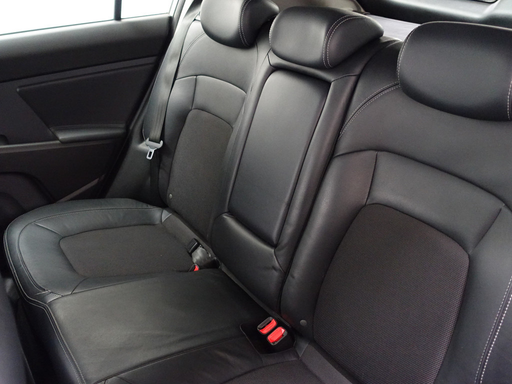 
Kia Sportage 2.0 X-ecutive Plus Pack- Clima, Cruise, Park Assist, Led, Mf Stuur vol									