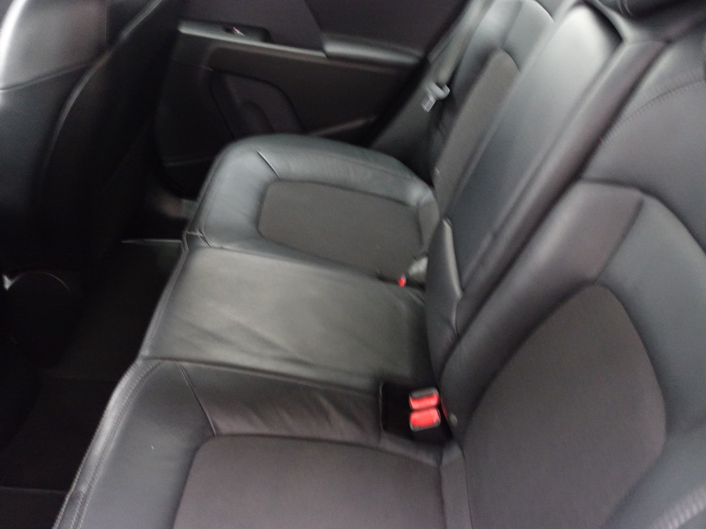 
Kia Sportage 2.0 X-ecutive Plus Pack- Clima, Cruise, Park Assist, Led, Mf Stuur vol									