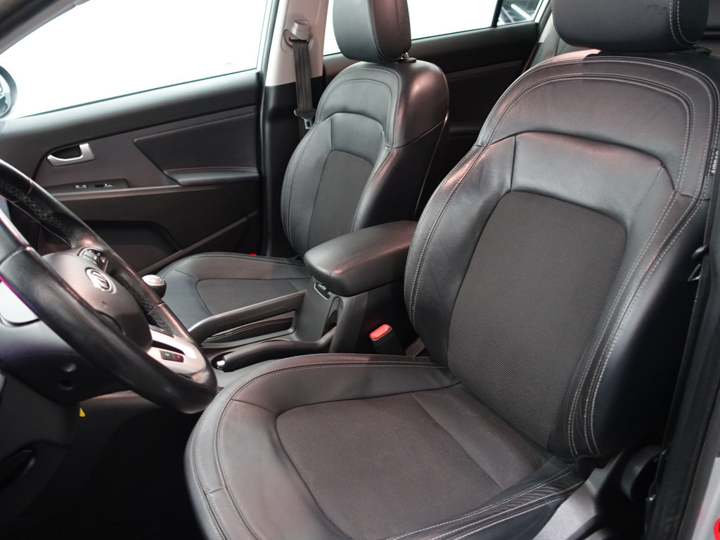 
Kia Sportage 2.0 X-ecutive Plus Pack- Clima, Cruise, Park Assist, Led, Mf Stuur vol									