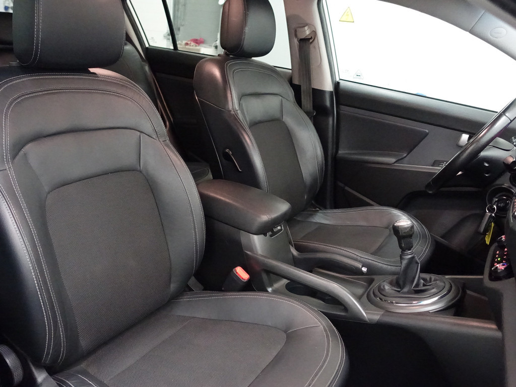 
Kia Sportage 2.0 X-ecutive Plus Pack- Clima, Cruise, Park Assist, Led, Mf Stuur vol									