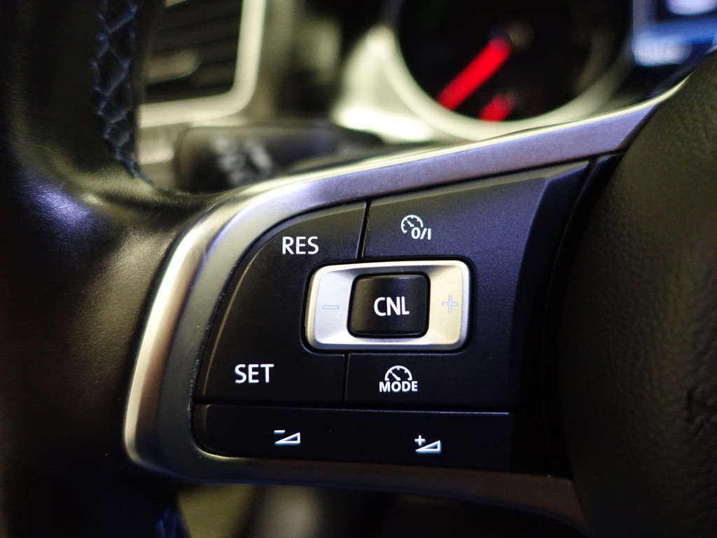 
Volkswagen Golf 1.4 TSI 204pk GTE Highline Aut- Sport Leder Interieur, Xenon Led, Park Assist, vol									