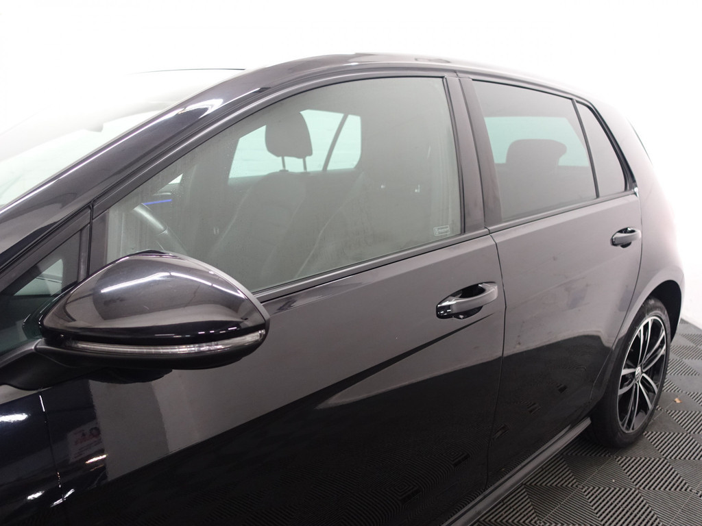 
Volkswagen Golf 1.4 TSI 204pk GTE Highline Aut- Sport Leder Interieur, Xenon Led, Park Assist, vol									