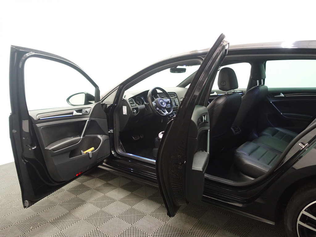 
Volkswagen Golf 1.4 TSI 204pk GTE Highline Aut- Sport Leder Interieur, Xenon Led, Park Assist, vol									