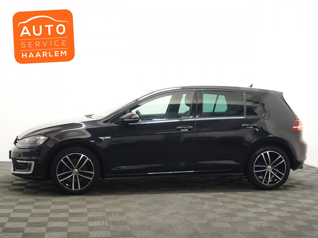 
Volkswagen Golf 1.4 TSI 204pk GTE Highline Aut- Sport Leder Interieur, Xenon Led, Park Assist, vol									