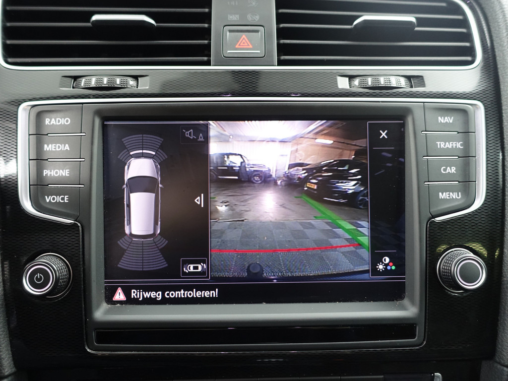 
Volkswagen Golf 1.4 TSI GTE R-Line Aut- ACC, Xenon Led, Camera, Front Assist, Park Assist vol									