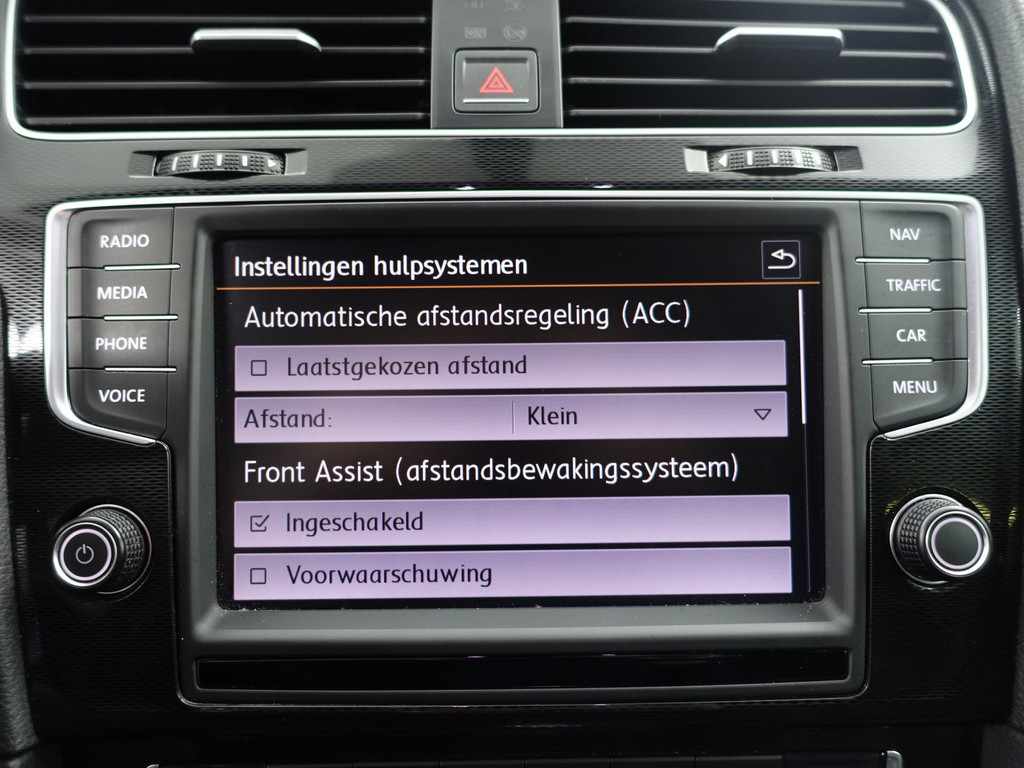 
Volkswagen Golf 1.4 TSI GTE R-Line Aut- ACC, Xenon Led, Camera, Front Assist, Park Assist vol									