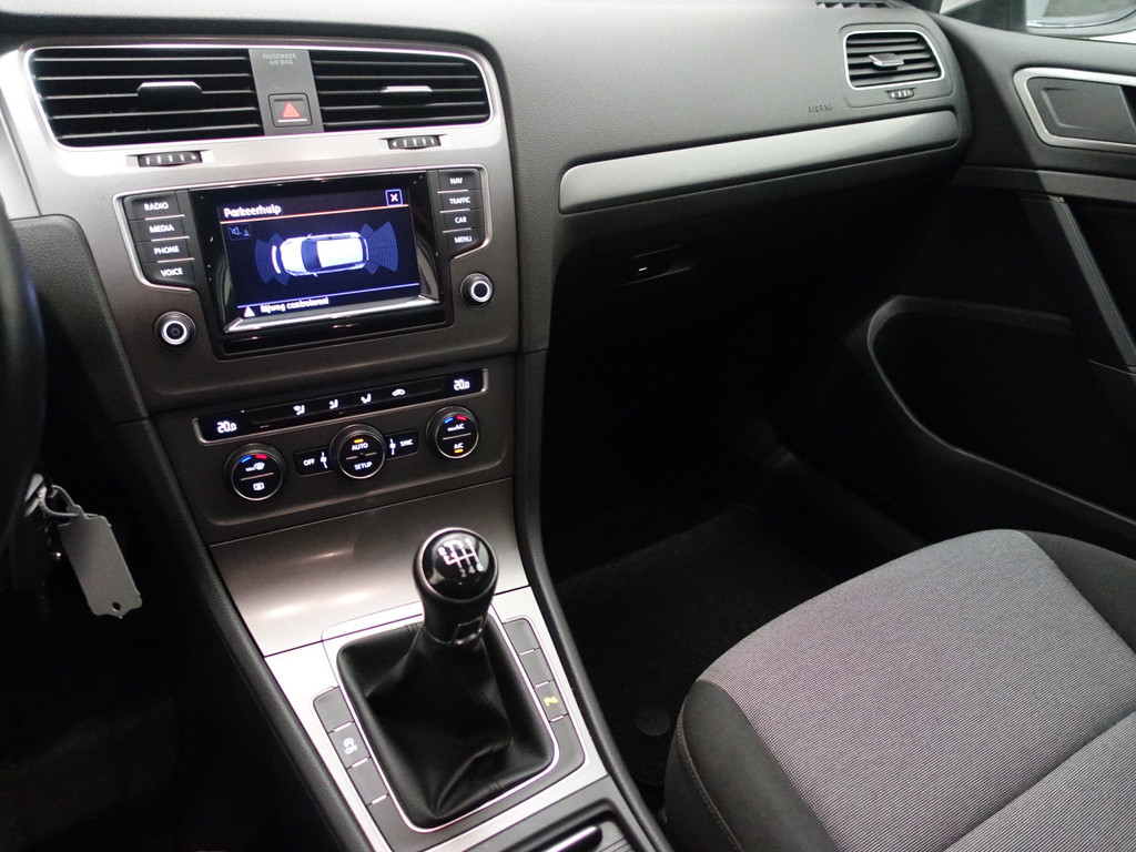 
Volkswagen Golf 1.2 TSI Highline+ Park Assist, Clima, Navi, Cruise, Elek Pakket vol									