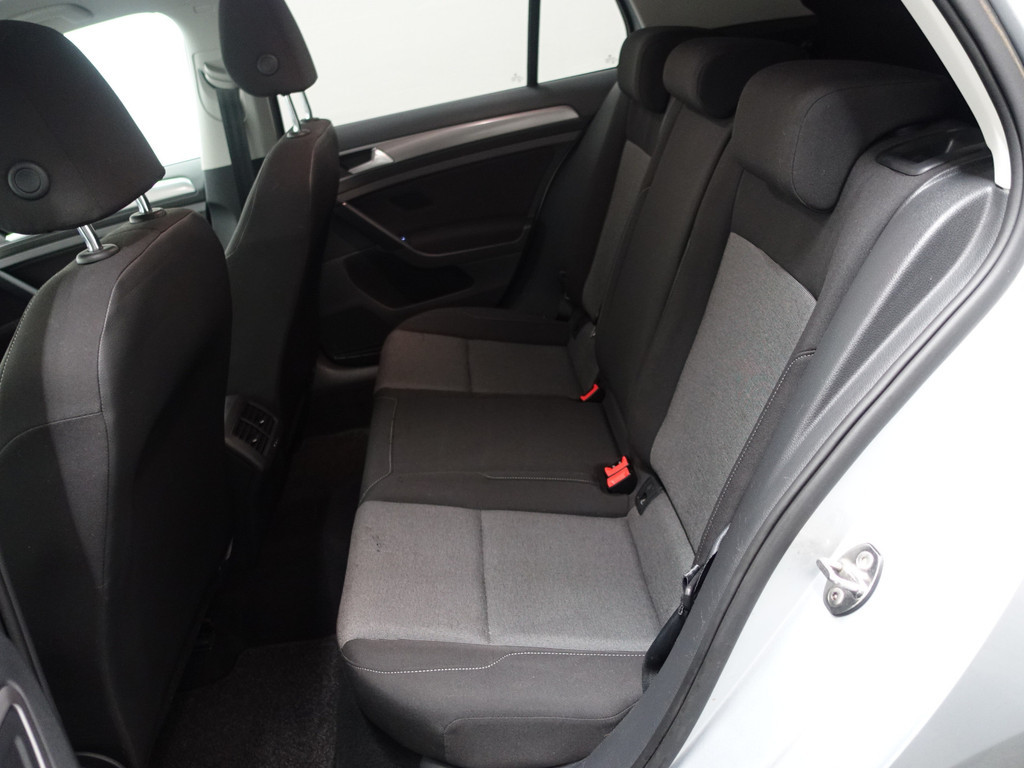 
Volkswagen Golf 1.2 TSI Highline+ Park Assist, Clima, Navi, Cruise, Elek Pakket vol									