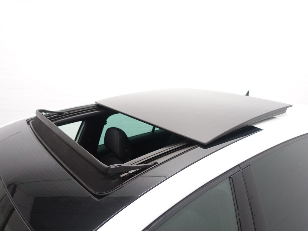 
Volkswagen Golf 1.4 TSI GTE Highline Aut- Panoramadak, Xenon Led, Park Assist, Sport Interieur vol									