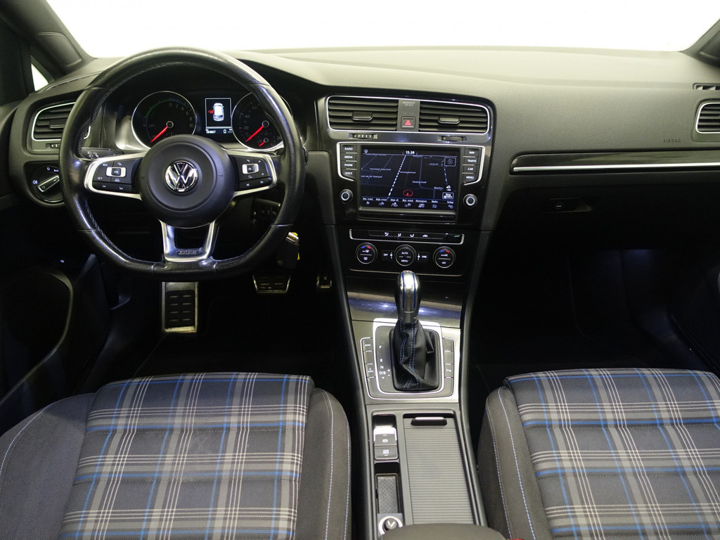 
Volkswagen Golf 1.4 TSI GTE Highline Aut- Panoramadak, Xenon Led, Park Assist, Sport Interieur vol									