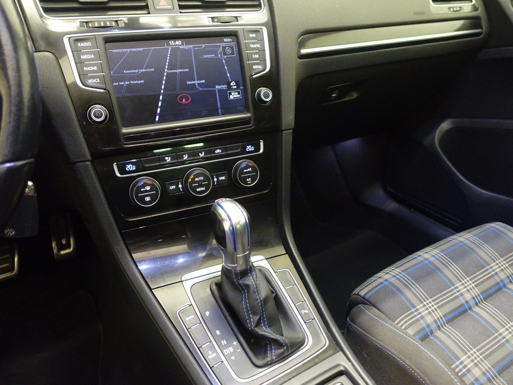 
Volkswagen Golf 1.4 TSI GTE Highline Aut- Panoramadak, Xenon Led, Park Assist, Sport Interieur vol									