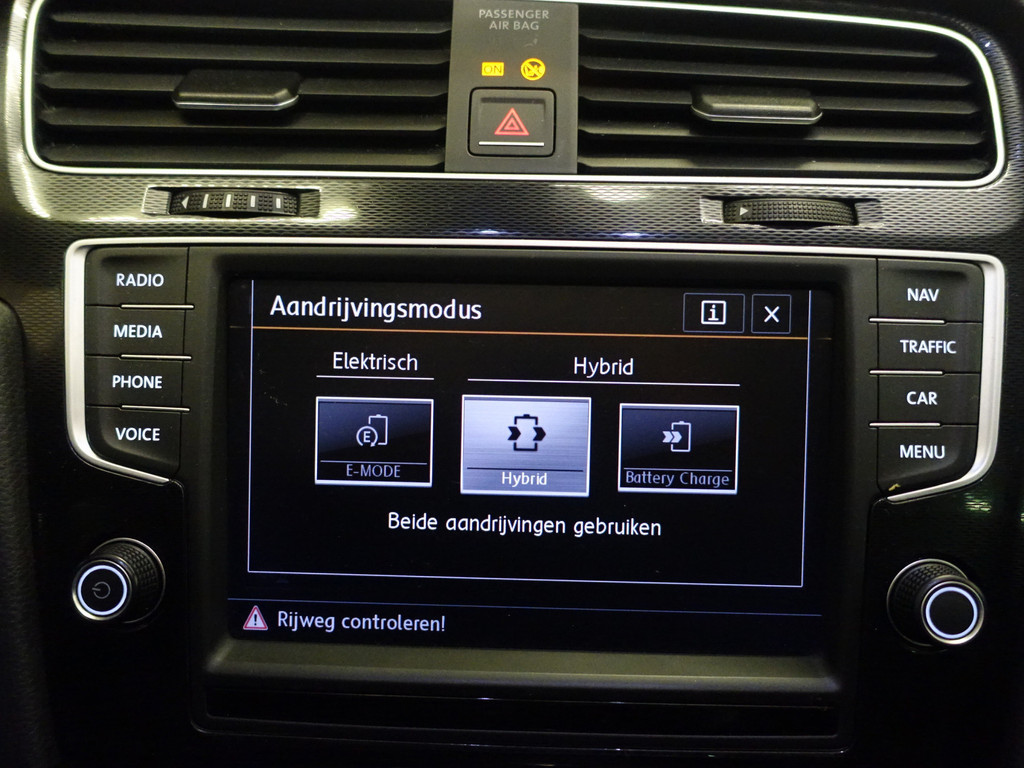 
Volkswagen Golf 1.4 TSI GTE Highline Aut- Panoramadak, Xenon Led, Park Assist, Sport Interieur vol									