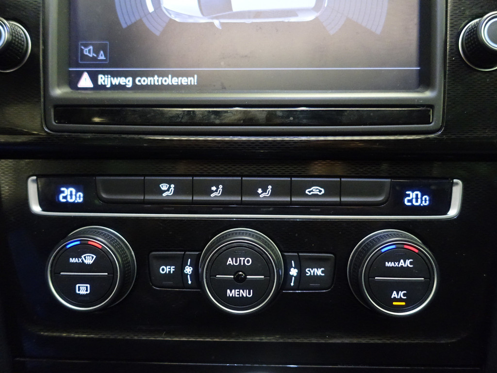 
Volkswagen Golf 1.4 TSI GTE Highline Aut- Panoramadak, Xenon Led, Park Assist, Sport Interieur vol									