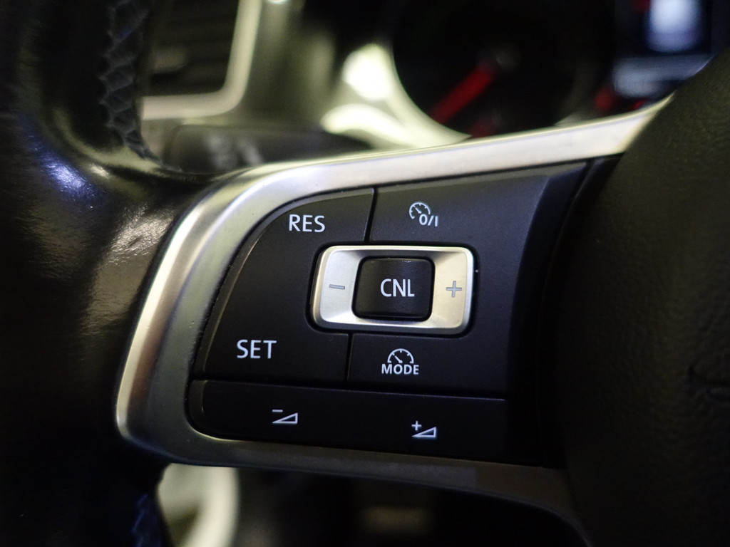 
Volkswagen Golf 1.4 TSI GTE Highline Aut- Panoramadak, Xenon Led, Park Assist, Sport Interieur vol									