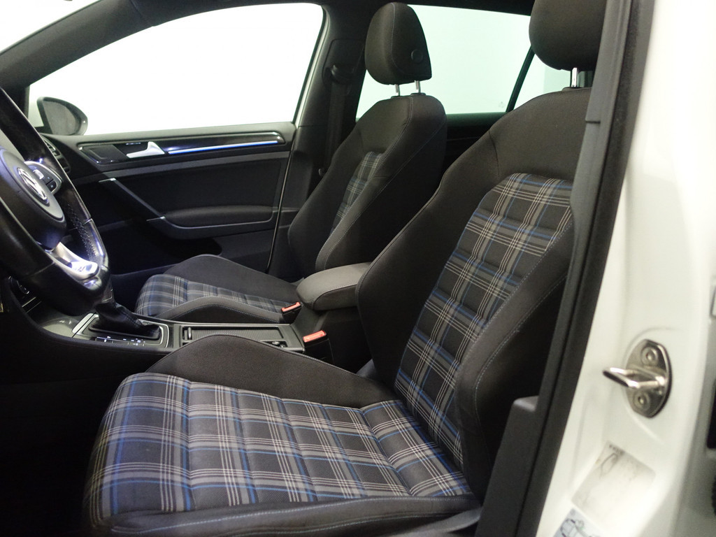
Volkswagen Golf 1.4 TSI GTE Highline Aut- Panoramadak, Xenon Led, Park Assist, Sport Interieur vol									
