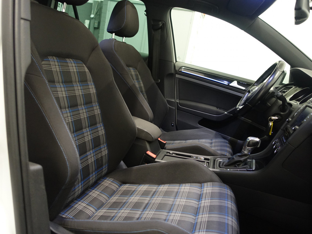 
Volkswagen Golf 1.4 TSI GTE Highline Aut- Panoramadak, Xenon Led, Park Assist, Sport Interieur vol									