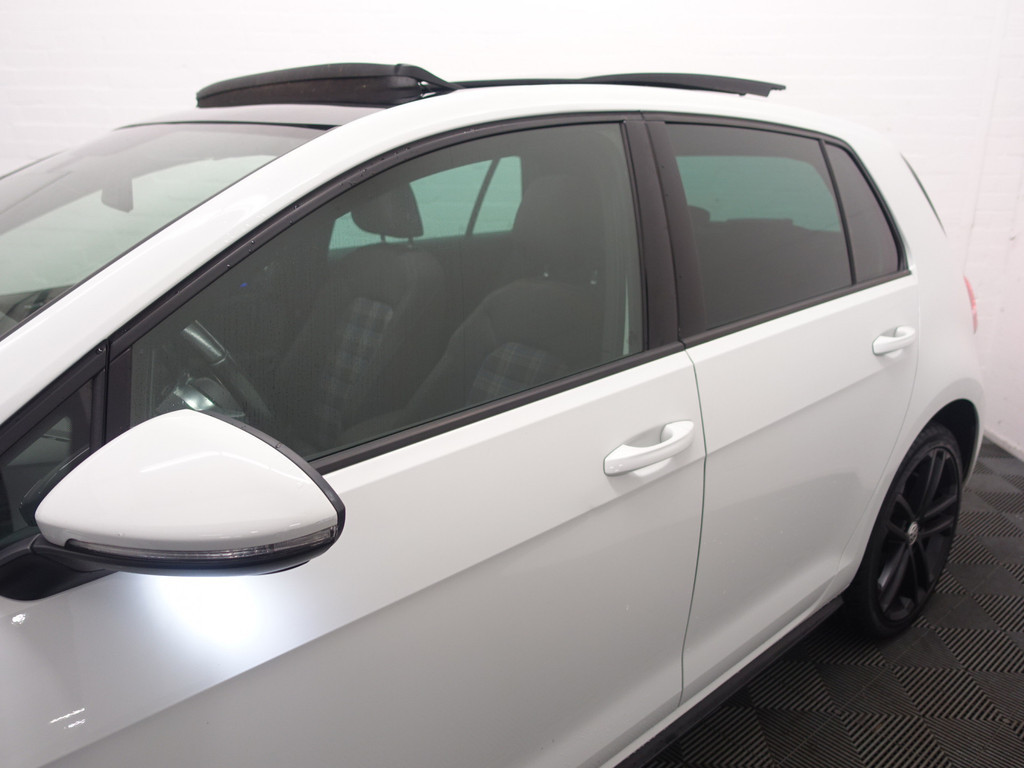 
Volkswagen Golf 1.4 TSI GTE Highline Aut- Panoramadak, Xenon Led, Park Assist, Sport Interieur vol									