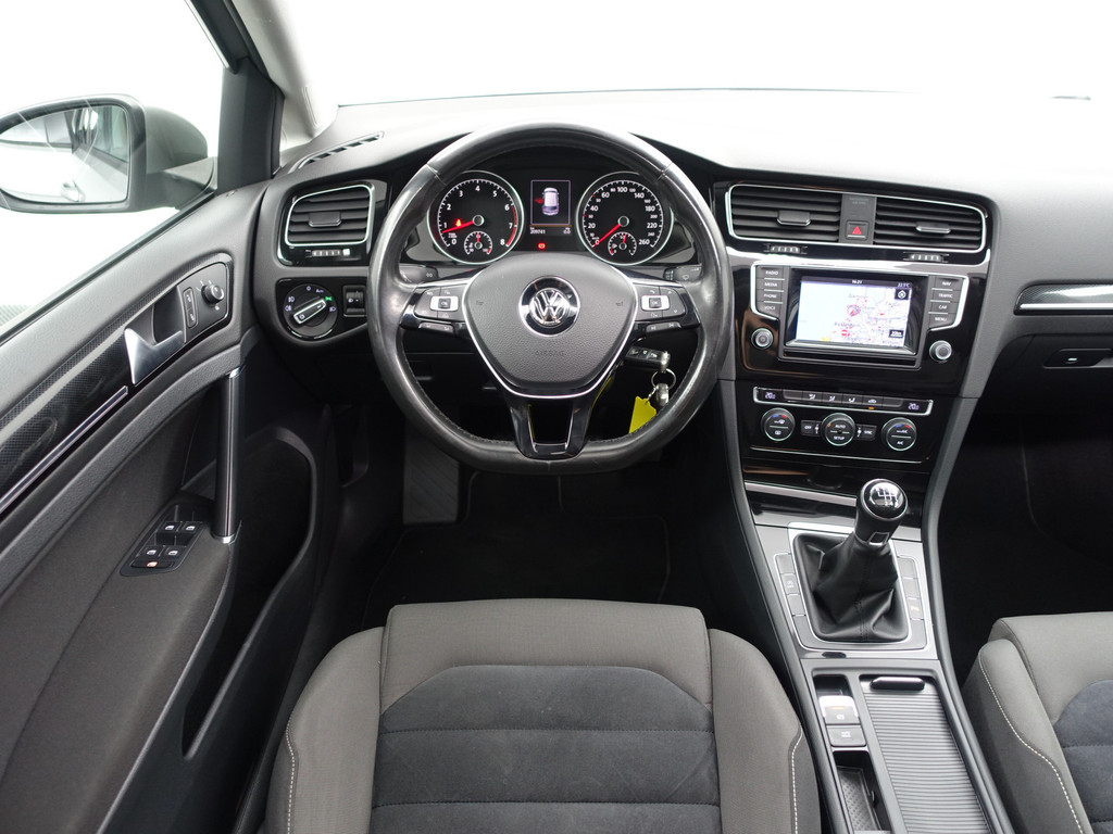 
								Volkswagen Golf 1.4 TSI ACT Highline+ Panoramadak, Park Assist, Sport Interieur, Cruise, Clima vol									