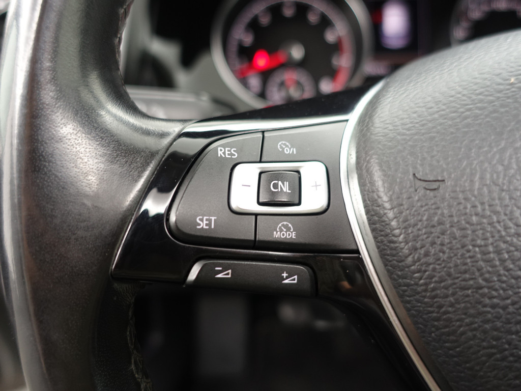 
								Volkswagen Golf 1.4 TSI ACT Highline+ Panoramadak, Park Assist, Sport Interieur, Cruise, Clima vol									