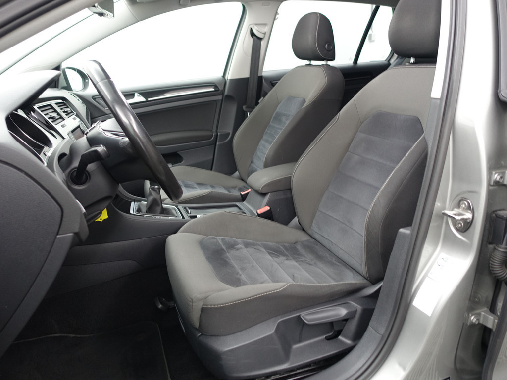 
								Volkswagen Golf 1.4 TSI ACT Highline+ Panoramadak, Park Assist, Sport Interieur, Cruise, Clima vol									