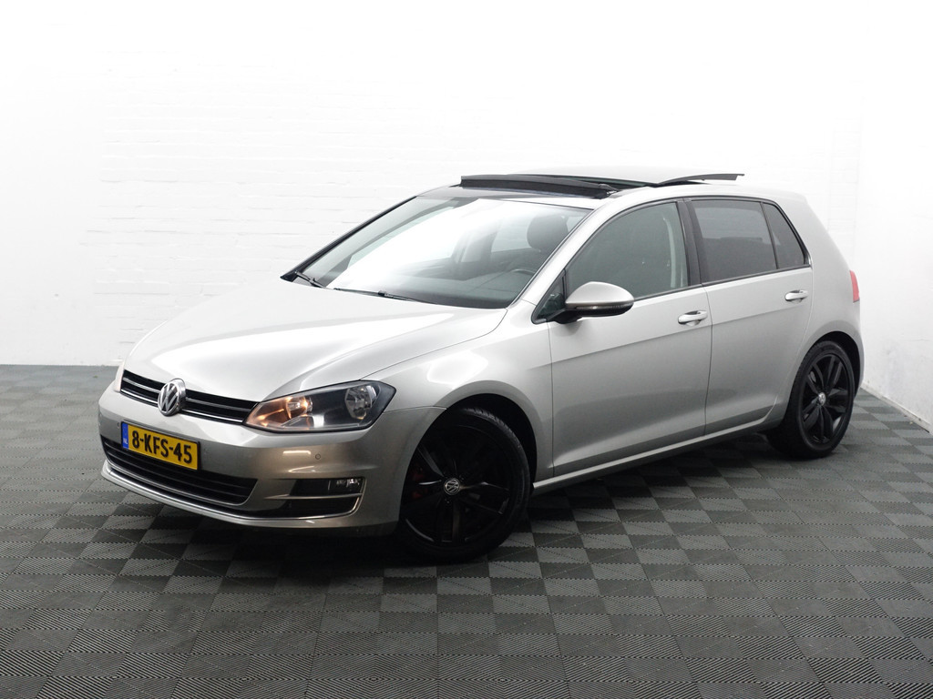 
								Volkswagen Golf 1.4 TSI ACT Highline+ Panoramadak, Park Assist, Sport Interieur, Cruise, Clima vol									