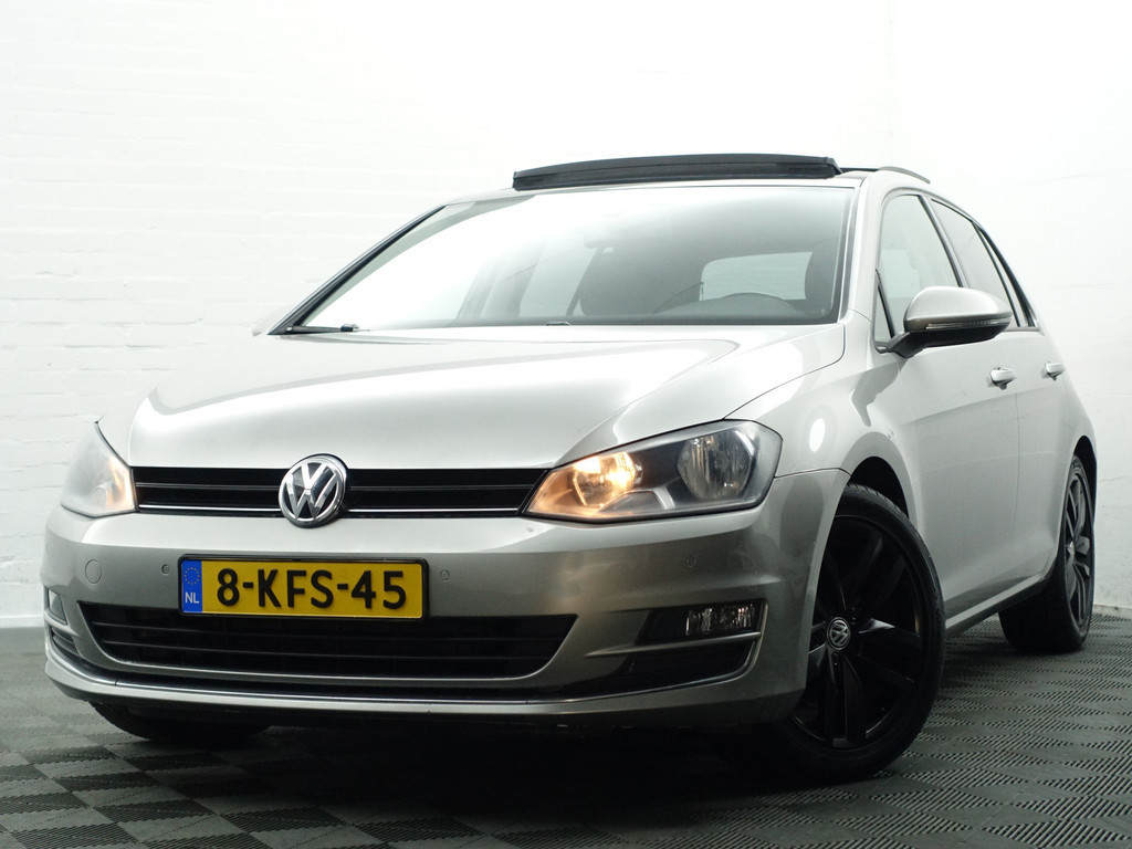 
								Volkswagen Golf 1.4 TSI ACT Highline+ Panoramadak, Park Assist, Sport Interieur, Cruise, Clima vol									