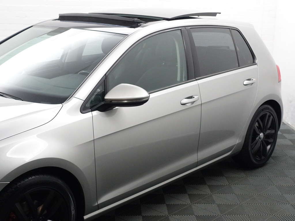 
								Volkswagen Golf 1.4 TSI ACT Highline+ Panoramadak, Park Assist, Sport Interieur, Cruise, Clima vol									
