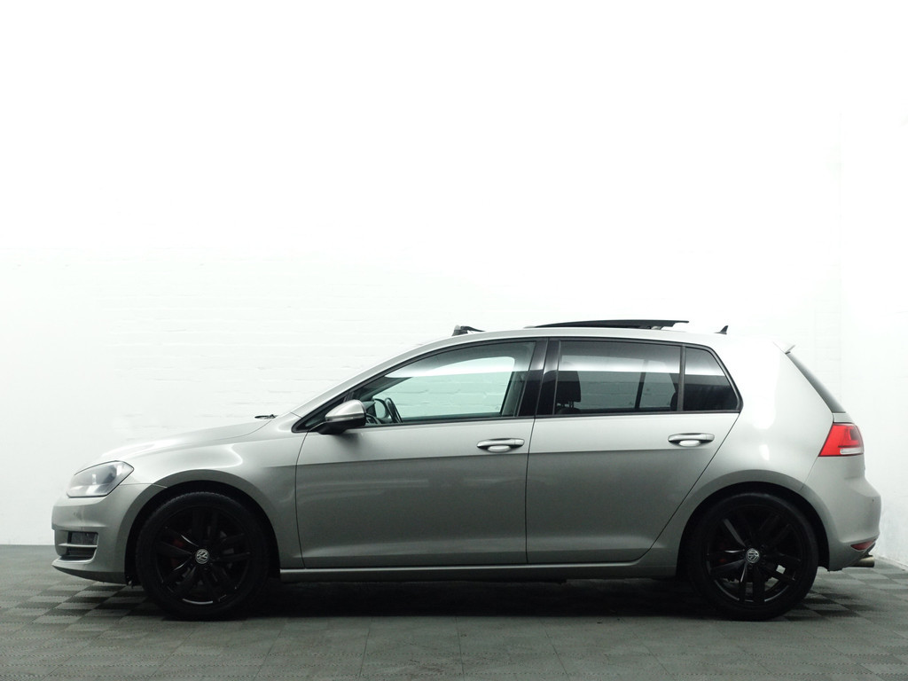 
								Volkswagen Golf 1.4 TSI ACT Highline+ Panoramadak, Park Assist, Sport Interieur, Cruise, Clima vol									