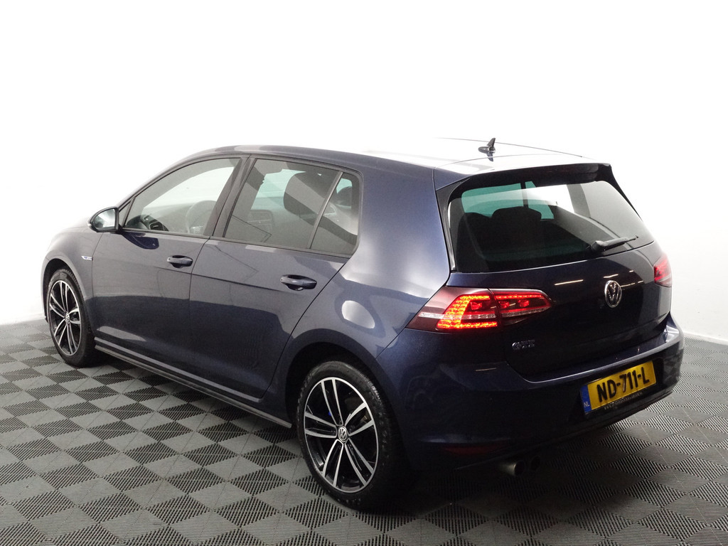 
Volkswagen Golf 1.4 TSI GTE Highline+ Aut- Carplay, Xenon Led, Park Pilot, Navi, Clima, Sport Interieur vol									