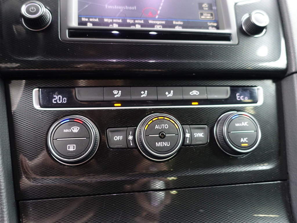 
Volkswagen Golf 1.4 TSI GTE Highline+ Aut- Carplay, Xenon Led, Park Pilot, Navi, Clima, Sport Interieur vol									