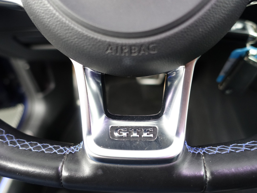 
Volkswagen Golf 1.4 TSI GTE Highline+ Aut- Carplay, Xenon Led, Park Pilot, Navi, Clima, Sport Interieur vol									