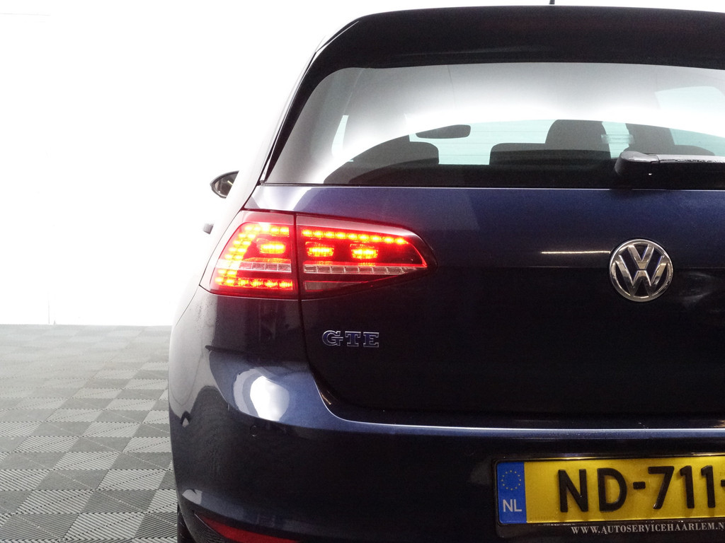 
Volkswagen Golf 1.4 TSI GTE Highline+ Aut- Carplay, Xenon Led, Park Pilot, Navi, Clima, Sport Interieur vol									