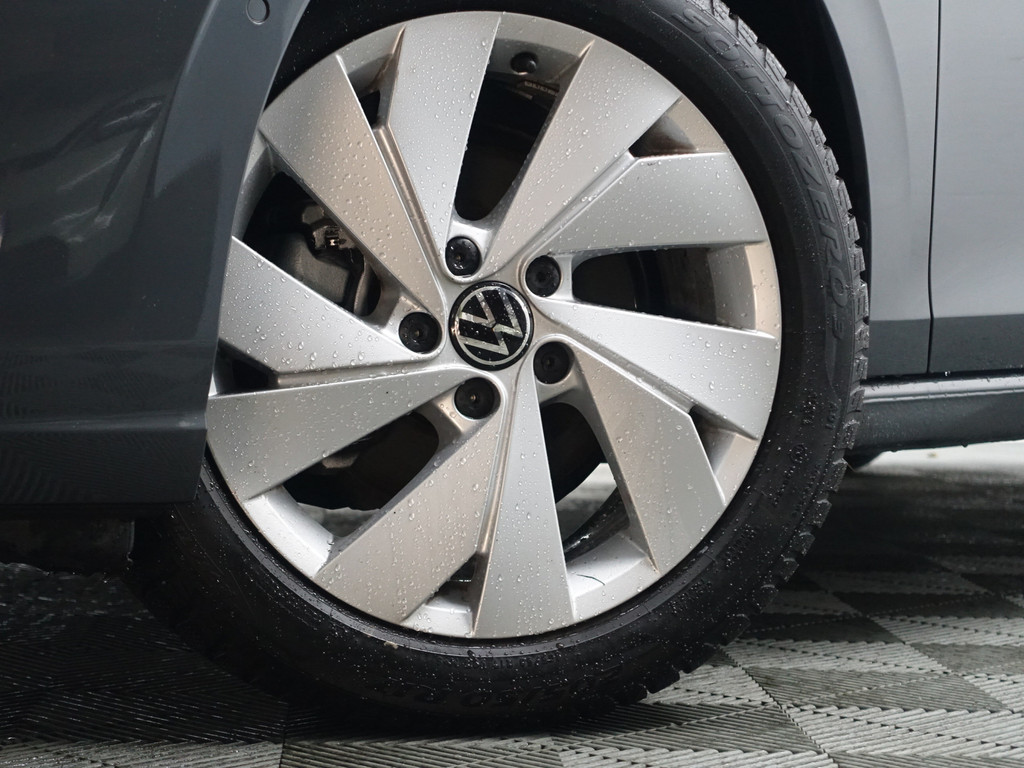 
								Volkswagen Golf 1.0 eTSI Highline Advance Aut- Stoelmassage, Memory, Sfeerverlichting, Park Pilot, Park Assist, Ada Cruise, Stuur/Stoelverwarming vol									
